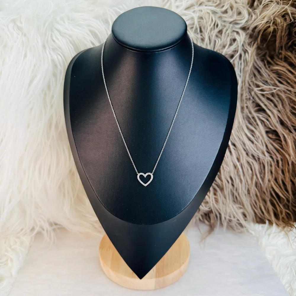 Elegant minimalist Silvertone Heart Bling Chain Necklace